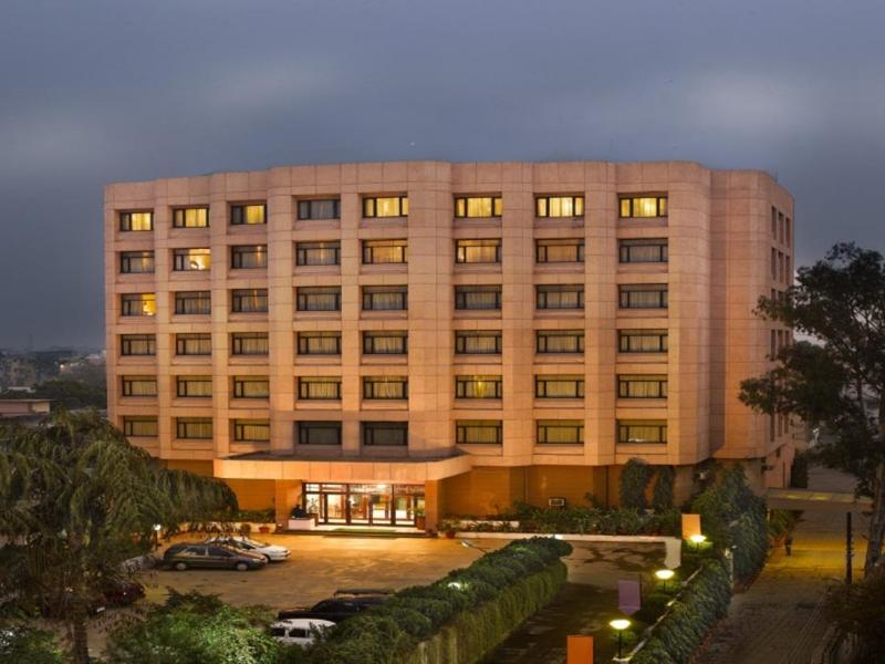 Hotel Hindusthan International, Варанаси Экстерьер фото