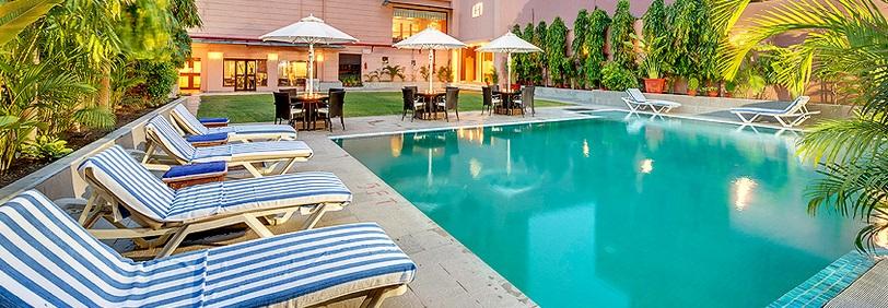 Hotel Hindusthan International, Варанаси Экстерьер фото