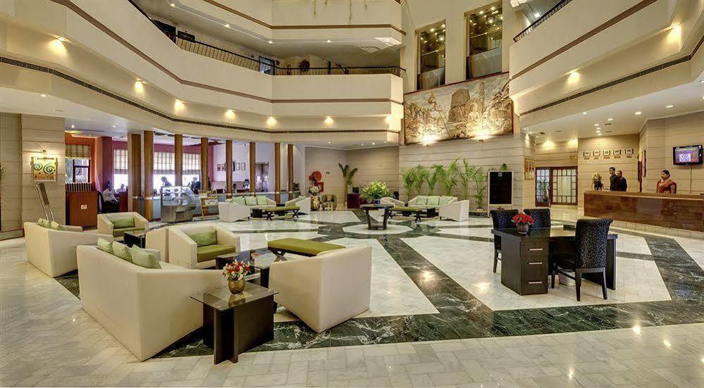 Hotel Hindusthan International, Варанаси Экстерьер фото