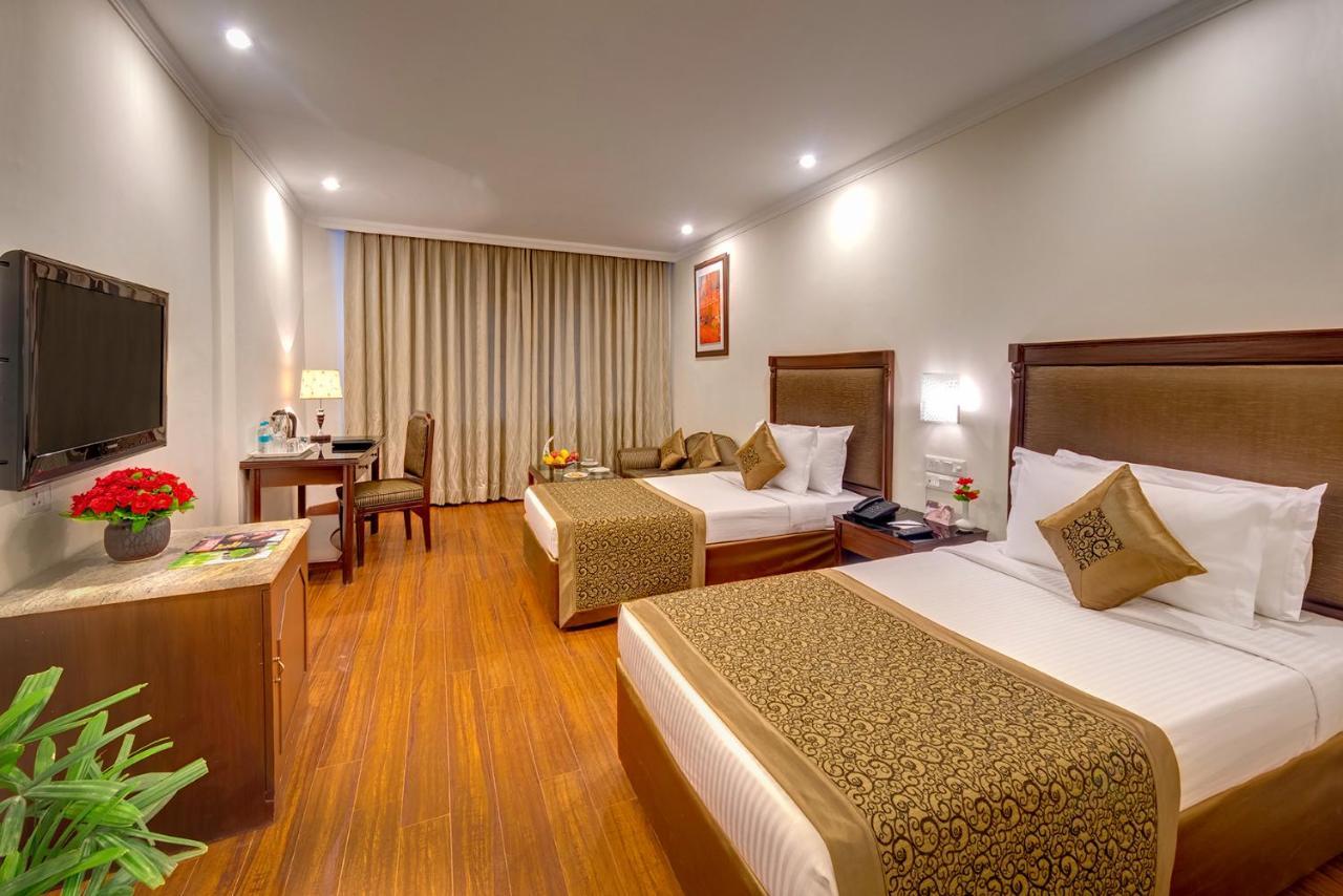 Hotel Hindusthan International, Варанаси Экстерьер фото