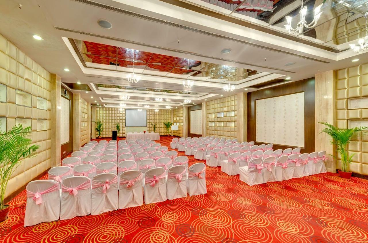 Hotel Hindusthan International, Варанаси Экстерьер фото